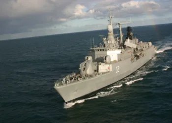 Imagen del destructor ARA "Heroína" (D-12). Crédito: Armada Argentina