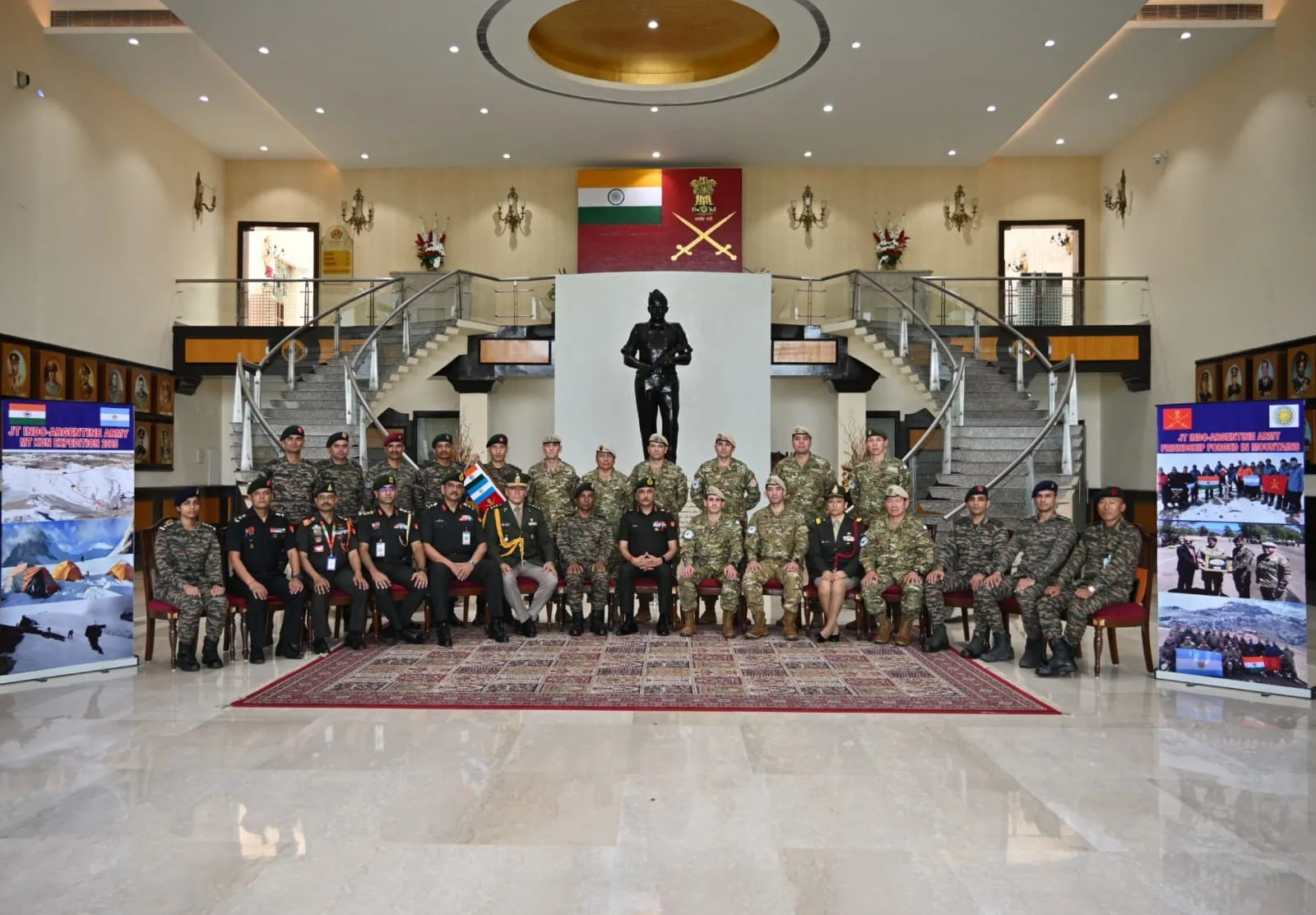 Una patrulla del Ejército Argentino llegó a la India como parte de un convenio de cooperación en Defensa