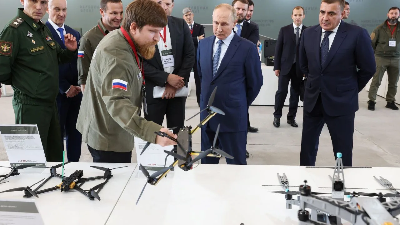 China envía motores de drones a Rusia escondidos como heladeras industriales para evadir sanciones en medio de la intensificación de la guerra con Ucrania