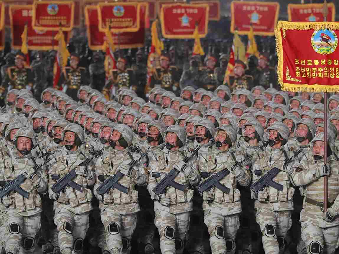 Servicios de inteligencia exponen que Corea del Norte enviará más de 30.000 soldados a Rusia para luchar contra Ucrania