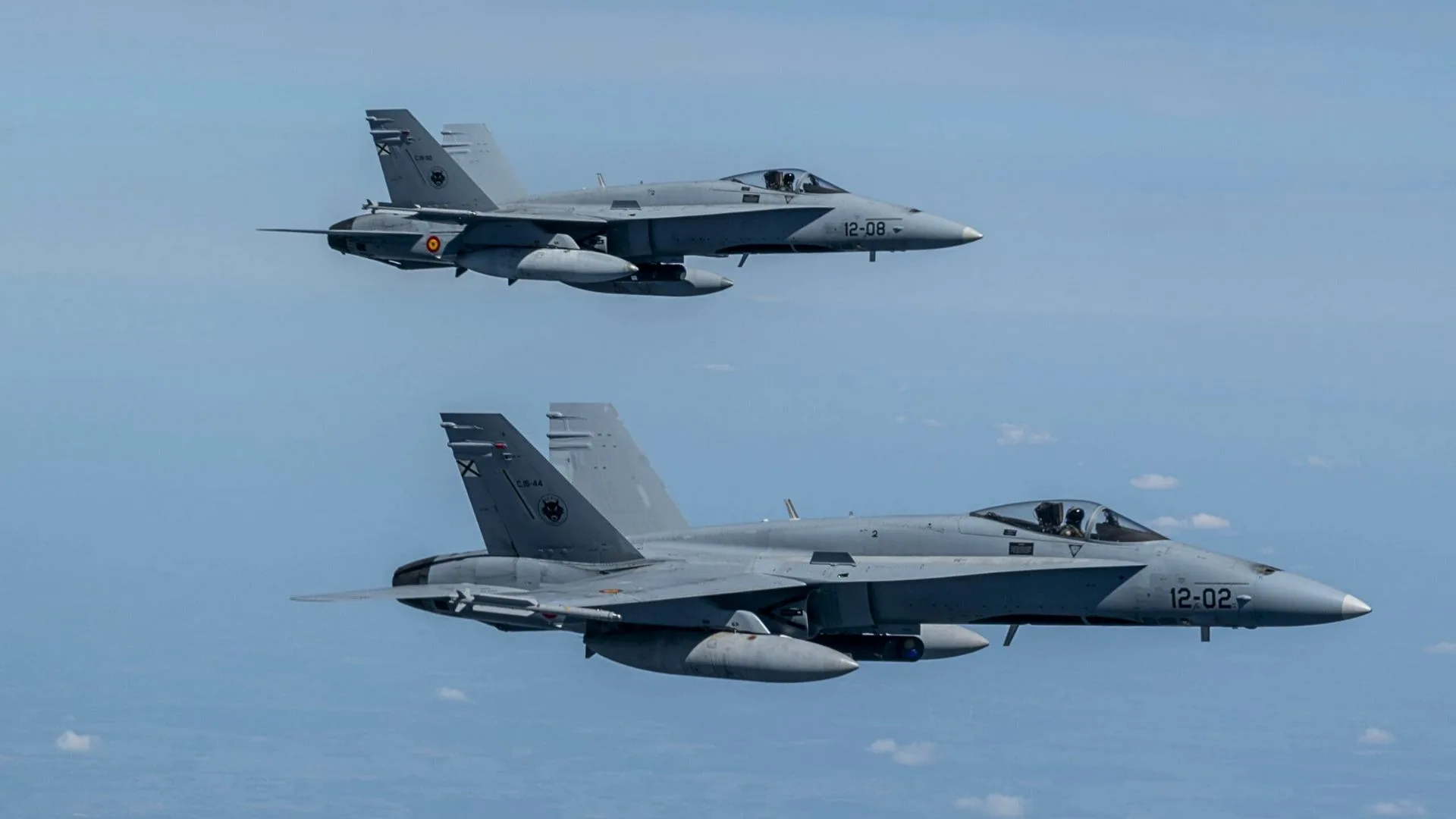 Despliegue de cazas EF-18 españoles en Islandia refuerzan la presencia de la OTAN en el espacio estratégico de Islandia