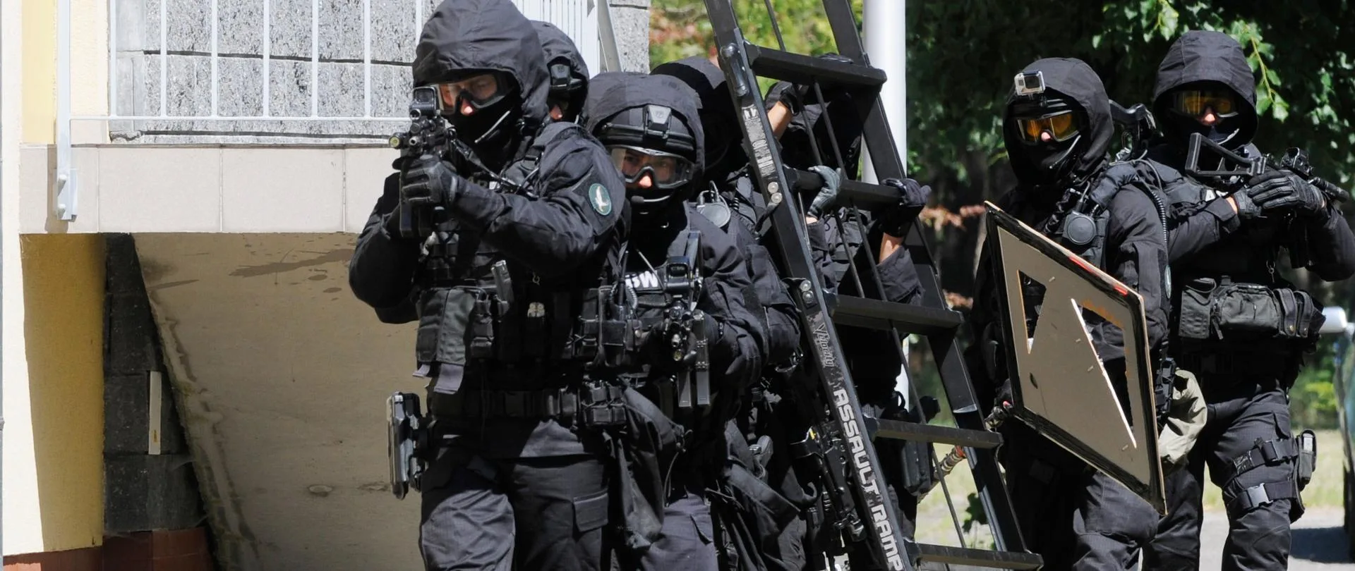 Aumenta la amenaza rusa: Polonia denuncia red de sabotaje coordinada con los servicios de inteligencia de Rusia y anticipa posible guerra en 2027