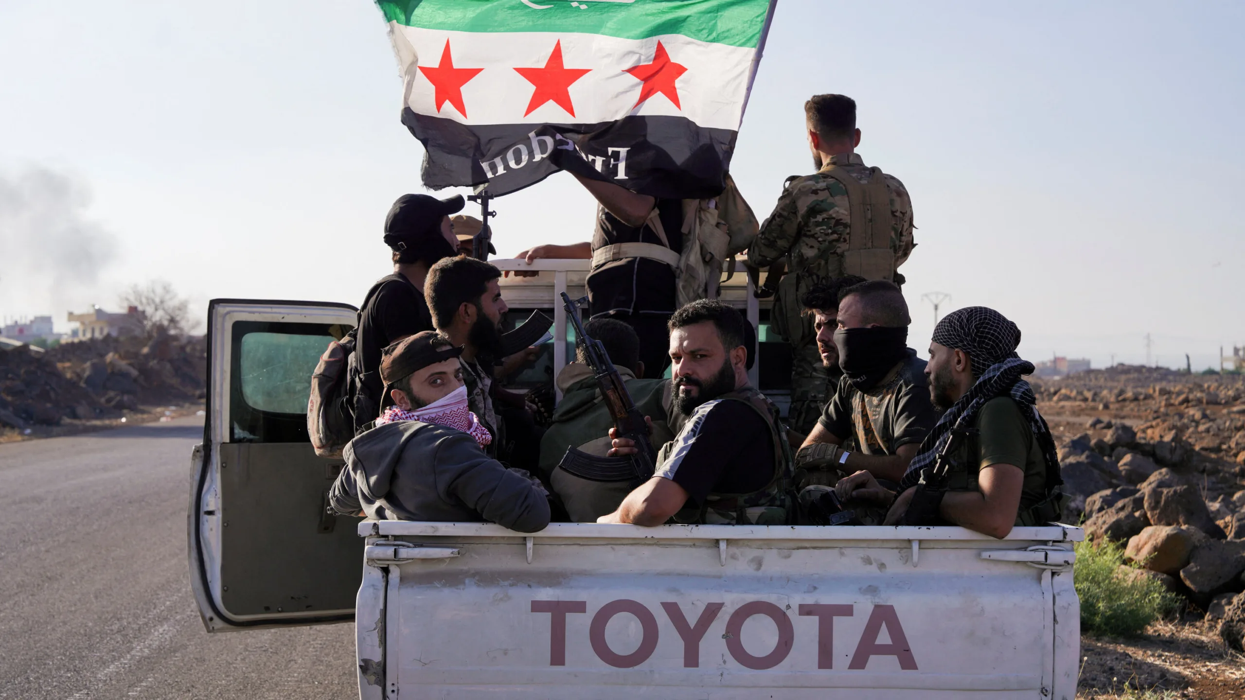 Israel intensifica los ataques en Siria y el Ministro de Defensa amenaza con más bombarderos