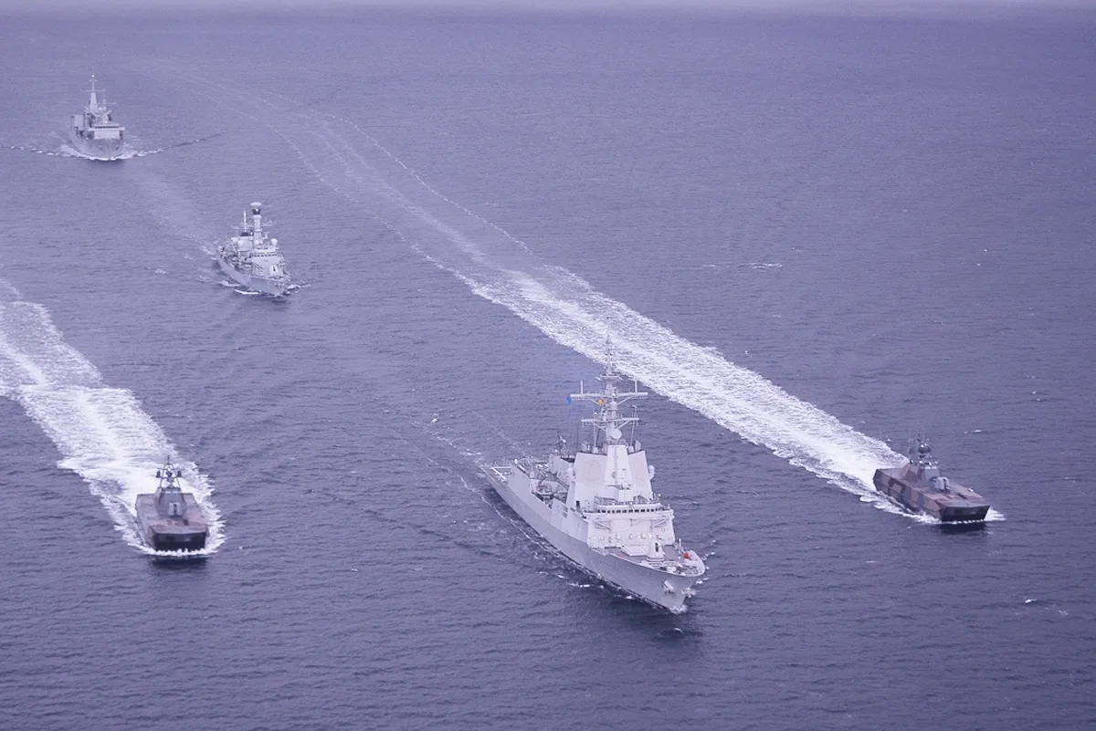 En medio de las tensiones con China y Rusia, buques de guerra de la OTAN refuerzan patrullas en el Ártico