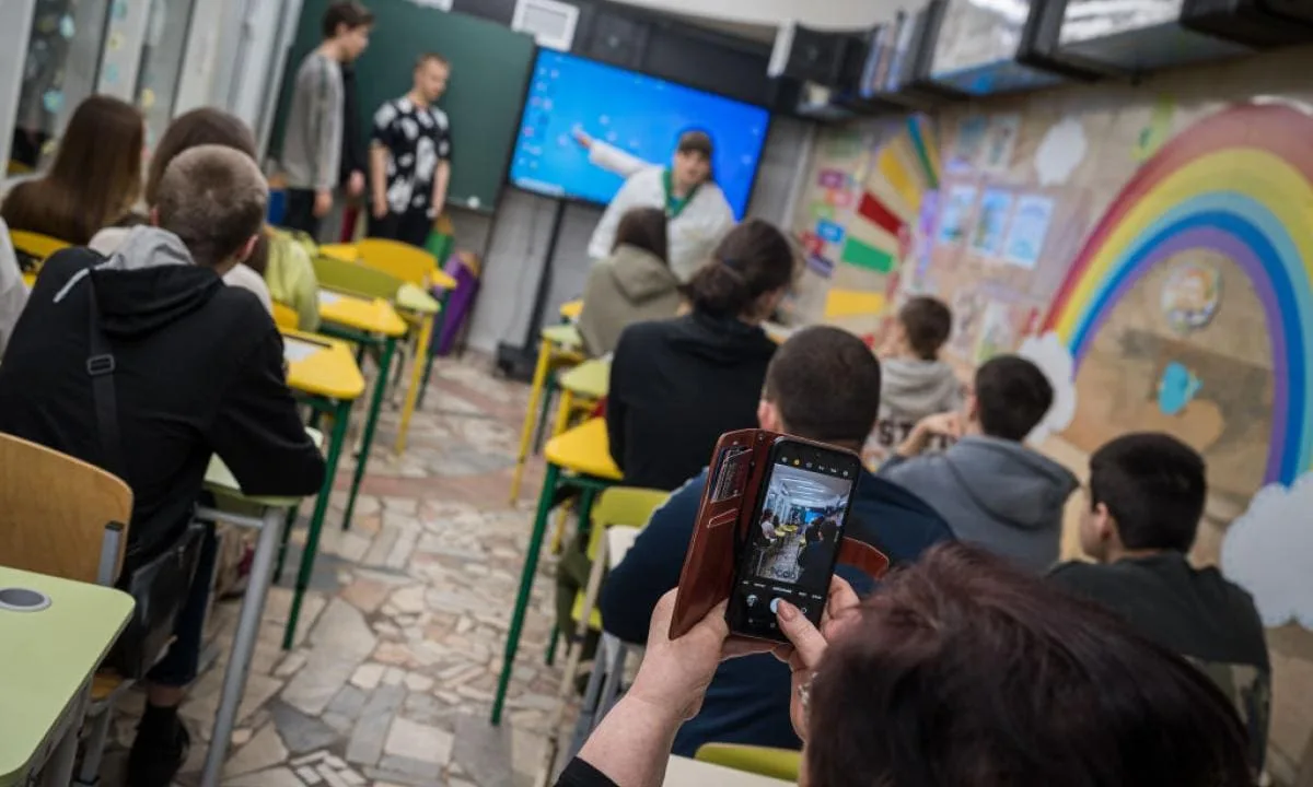 Ucrania alerta sobre uso de menores como espías y terroristas por parte de Rusia