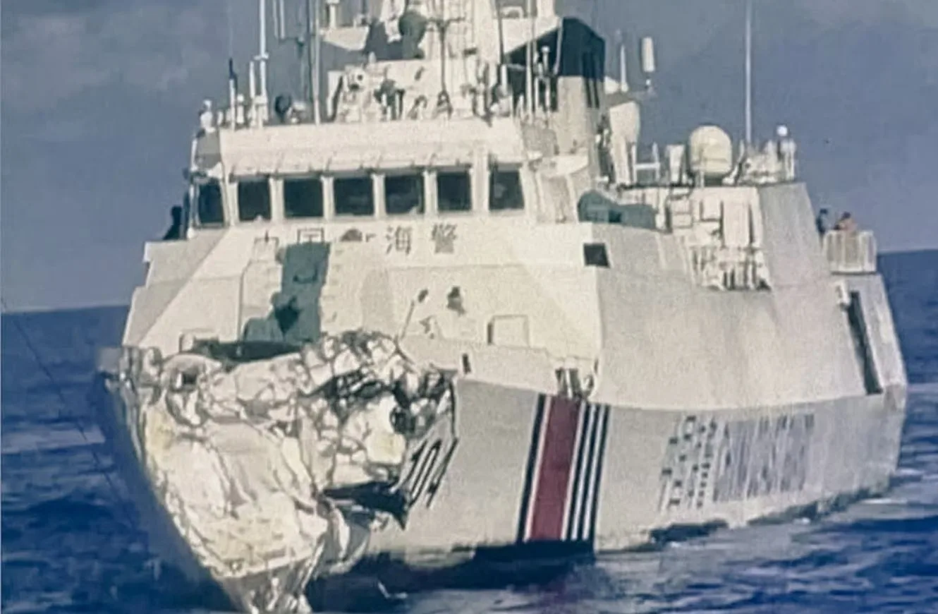 Filipinas acusa a China de maniobras peligrosas en el mar de China Meridional tras colisión naval