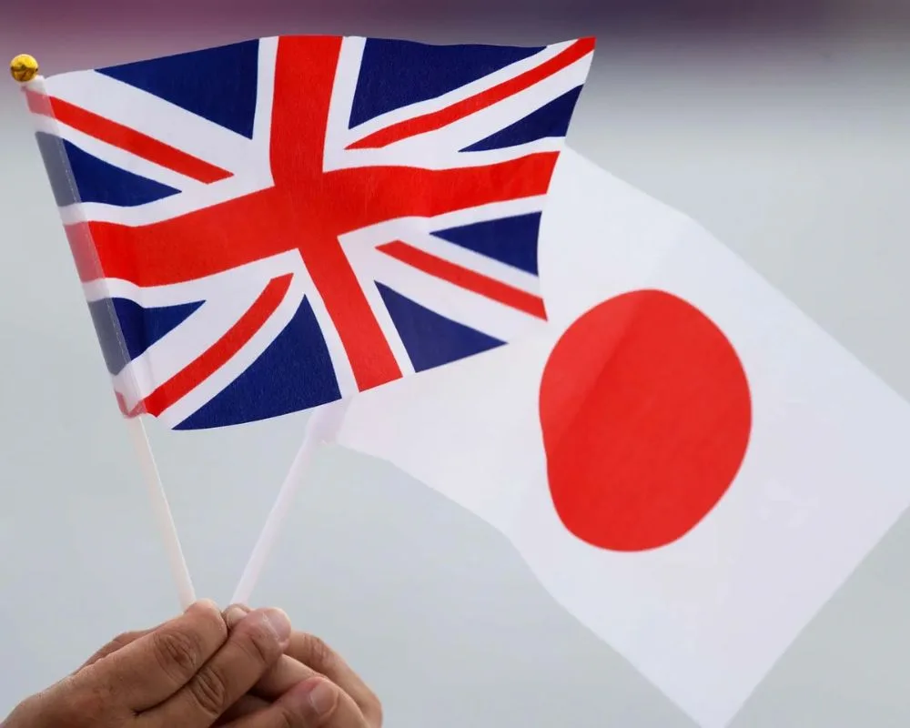 Reino Unido y Japón desafían a China con maniobras navales cerca de Taiwán