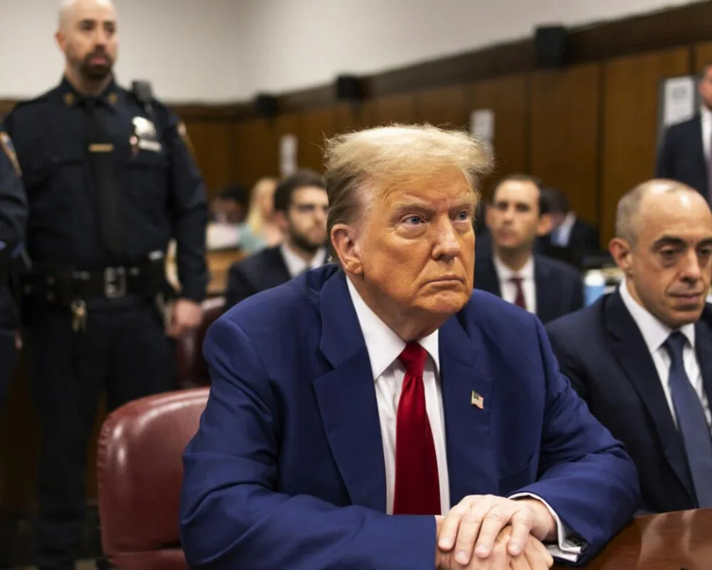 Trump celebra fallo histórico mientras tribunal en EE.UU. revoca multa millonaria por fraude