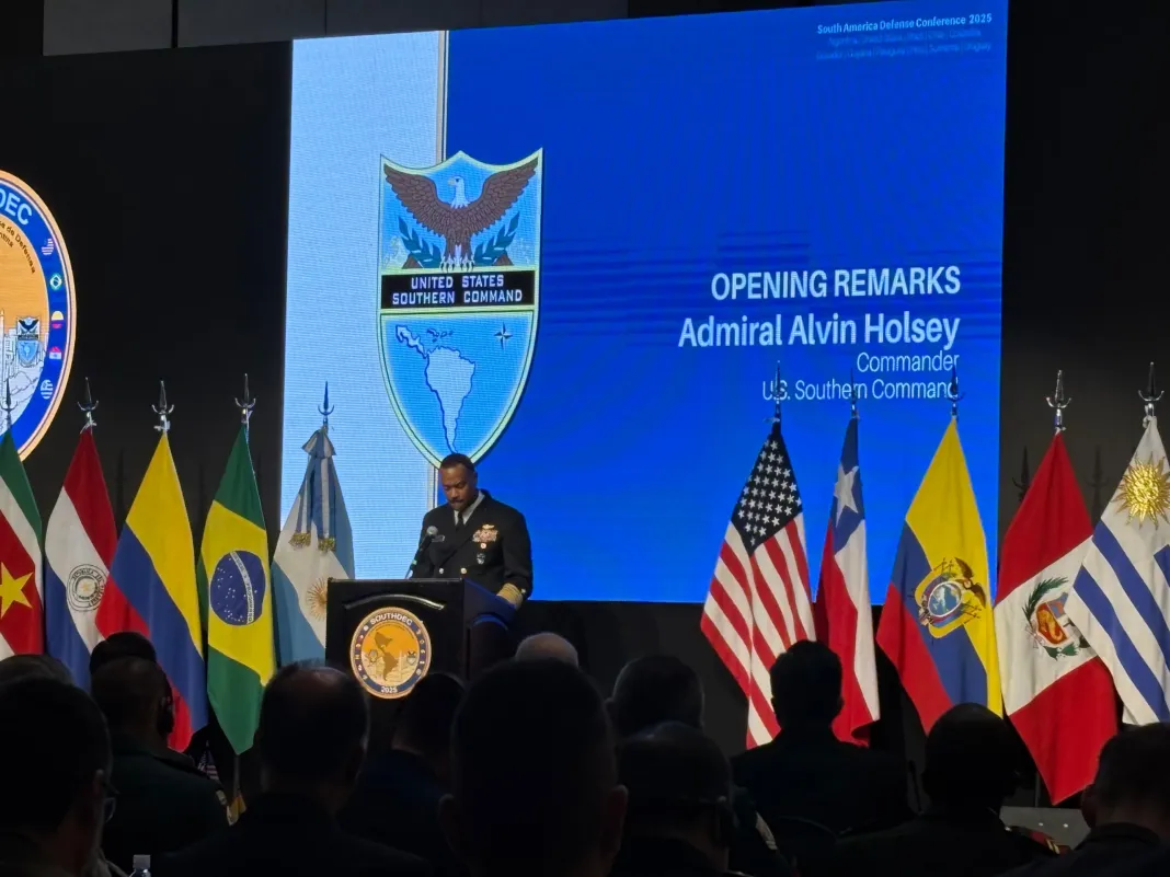 El Comando Sur de EE.UU. alerta por las amenazas de China en la región en una nueva conferencia de Defensa en Argentina