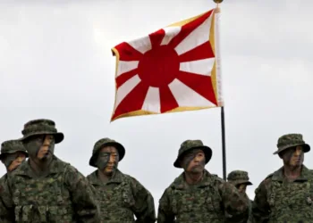 Soldados de la Brigada Anfibia de Despliegue Rápido de las Fuerzas Terrestres de Autodefensa de Japón, la primera unidad marina del país desde la Segunda Guerra Mundial. Créditos: Issei Kato/Reuters