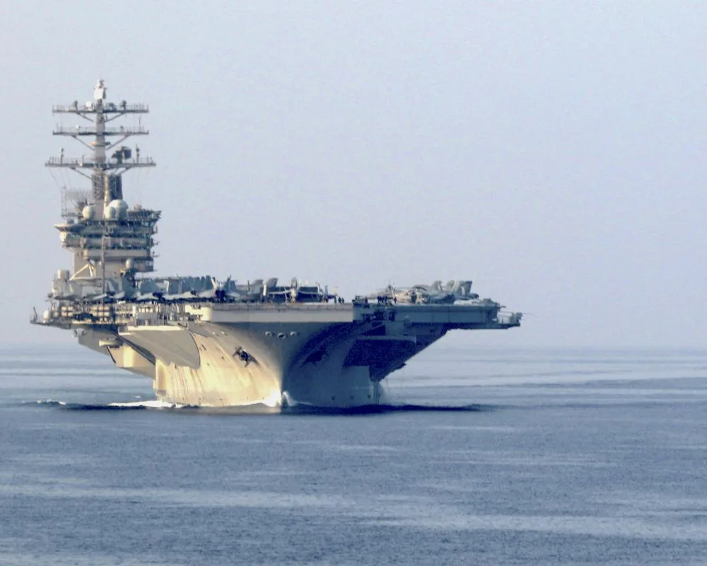 Portaviones USS Nimitz desplegado