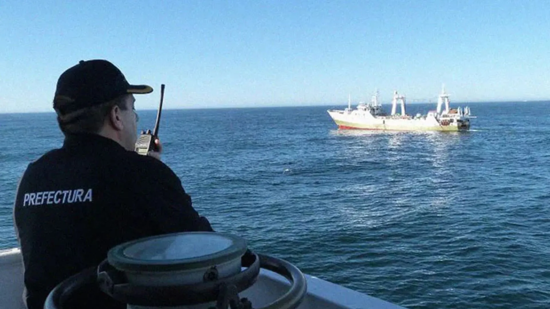 Argentina se suma al acuerdo global contra la pesca ilegal impulsado por la OMC para reforzar su presencia en la milla 201