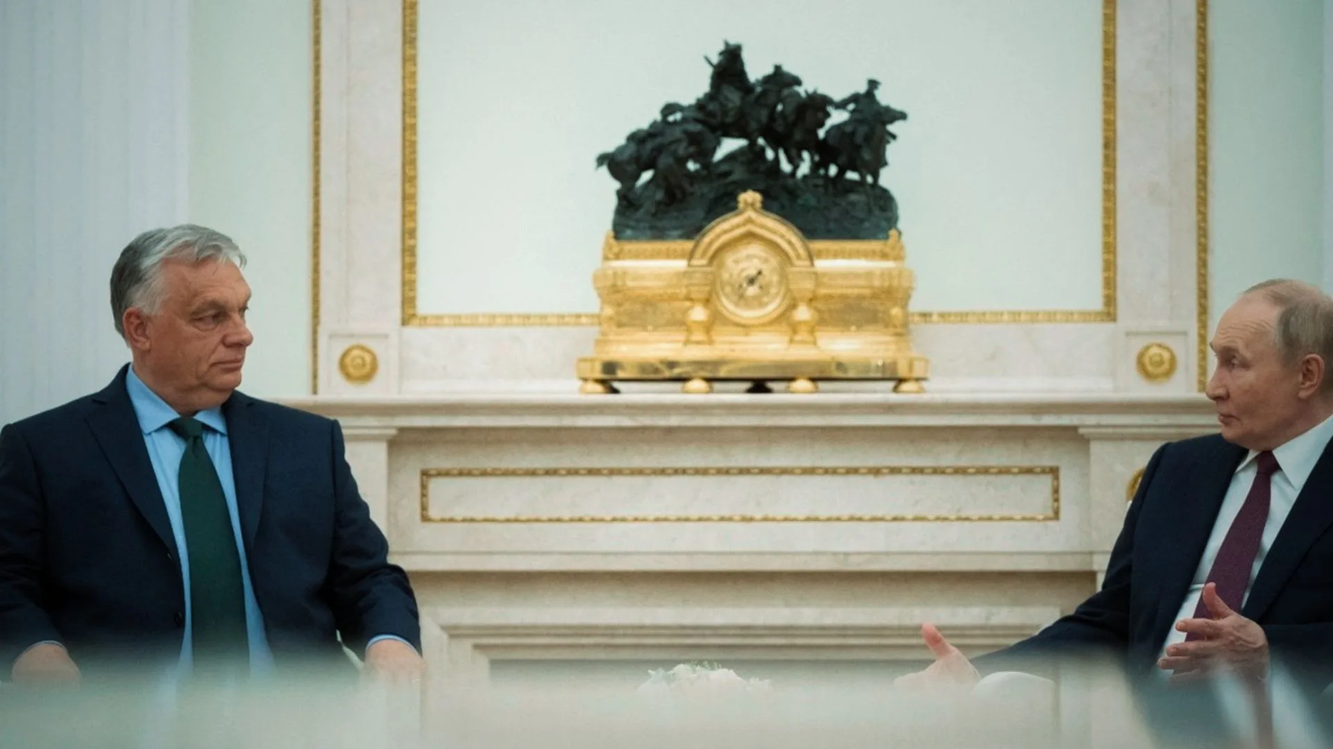 El líder de Hungría afirma que Rusia está ganando la guerra contra Ucrania