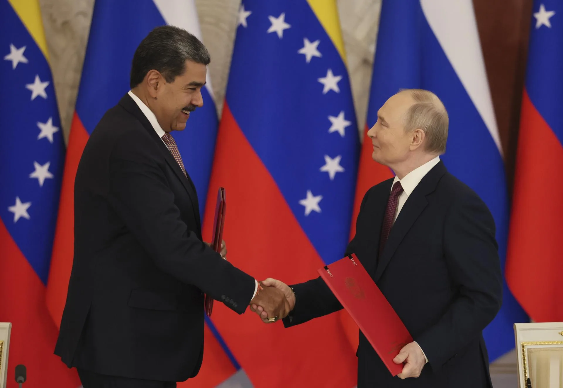 Rusia reafirma su alianza con Venezuela en respuesta al envío de destructores por parte de EE.UU.
