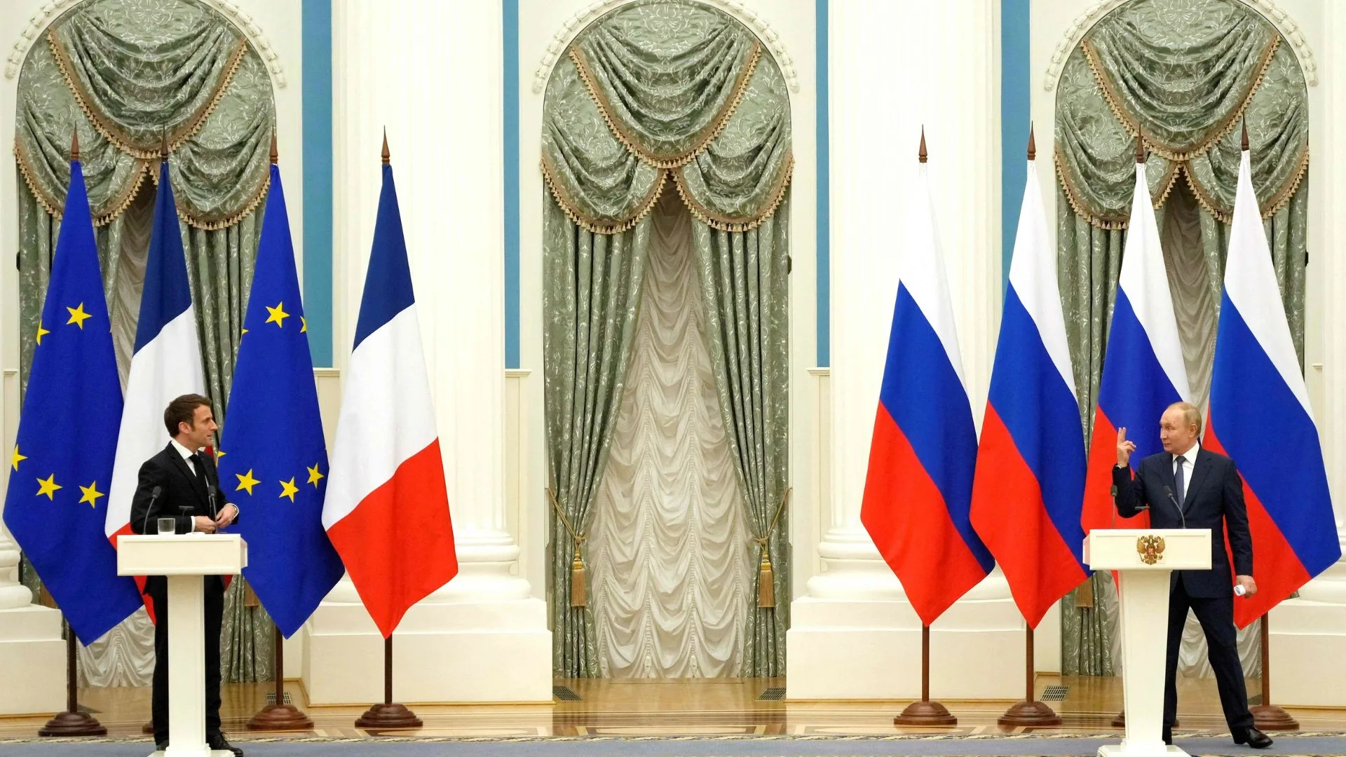 Putin rechaza las declaraciones de Macron en su contra mientras crece la tensión diplomática para poner fin a la guerra con Ucrania