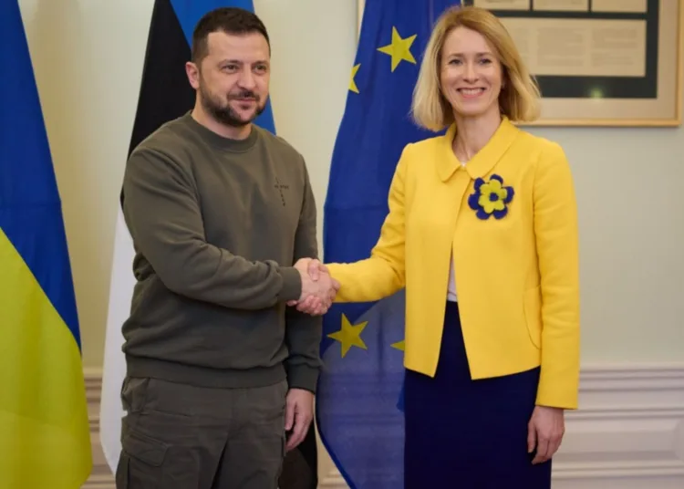 Durante su visita oficial a la República de Estonia, el Presidente de Ucrania, Volodymyr Zelenskyy, se reunió con la Primera Ministra de Estonia, Kaja Kallas, el 11 de enero de 2024. Créditos: oficina del presidente de Ucrania