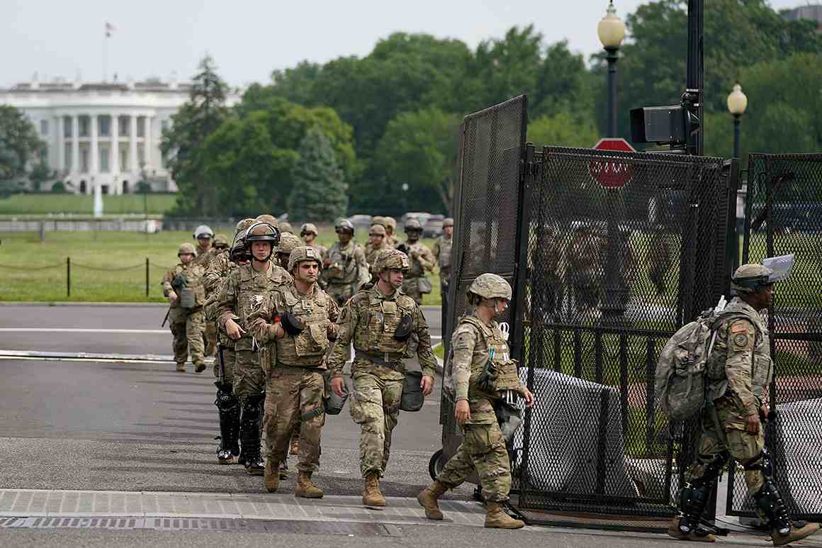 Trump despliega la Guardia Nacional y asume el control de la policía en Washington D. C.