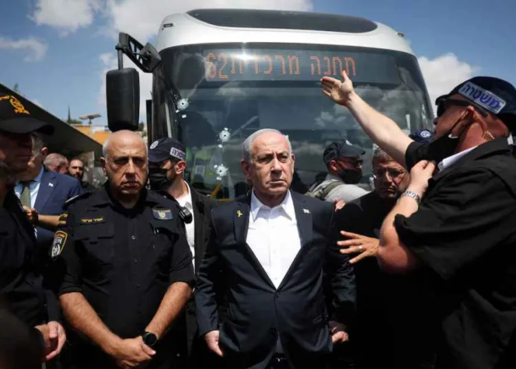 El primer ministro de Israel visitó la zona del atentado en Jerusalén / Foto: Reuters - Ronen Zvulun