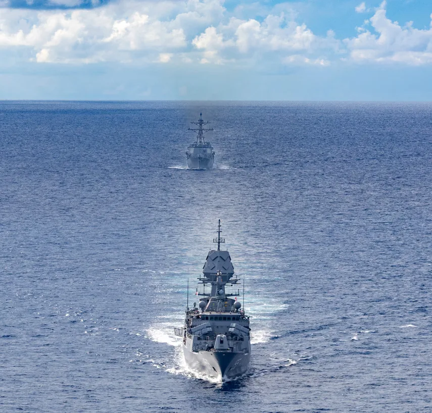 Estados Unidos y Australia realizan ejercicios navales en Mar de China Meridional