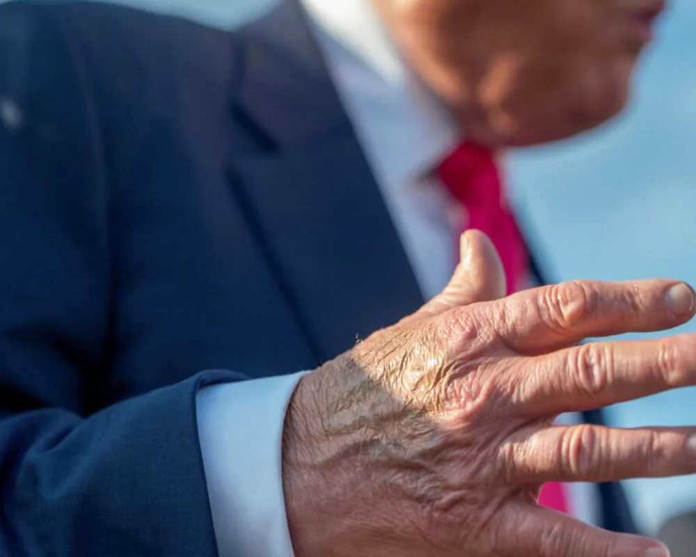 Desinformación y rumores sobre la salud de Trump agitan las redes con su presunta muerte