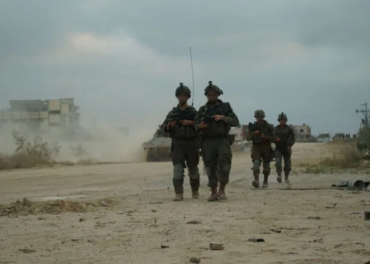 Tropas operan en Gaza en una foto sin fecha cedida por el ejército para su publicación el 24 de abril de 2024. (Fuerzas de Defensa de Israel)