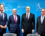 Reunión del Grupo de Contacto de Defensa de Ucrania. El secretario general de la OTAN, Mark Rutte, junto al secretario de Defensa del Reino Unido, John Healey, el ministro de Defensa de Ucrania, Denys Shmyhal, y el ministro de Defensa de Alemania, Boris Pistorius. Créditos: OTAN
