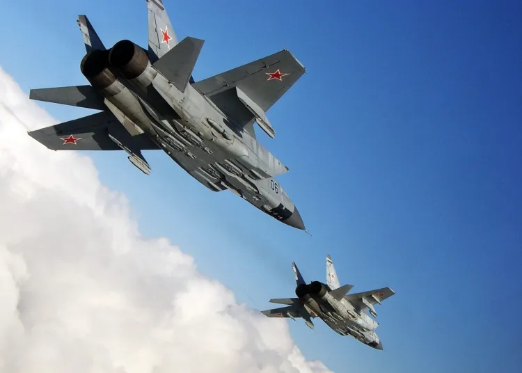 Un par de Mikoyan MiG-31 Foxhound