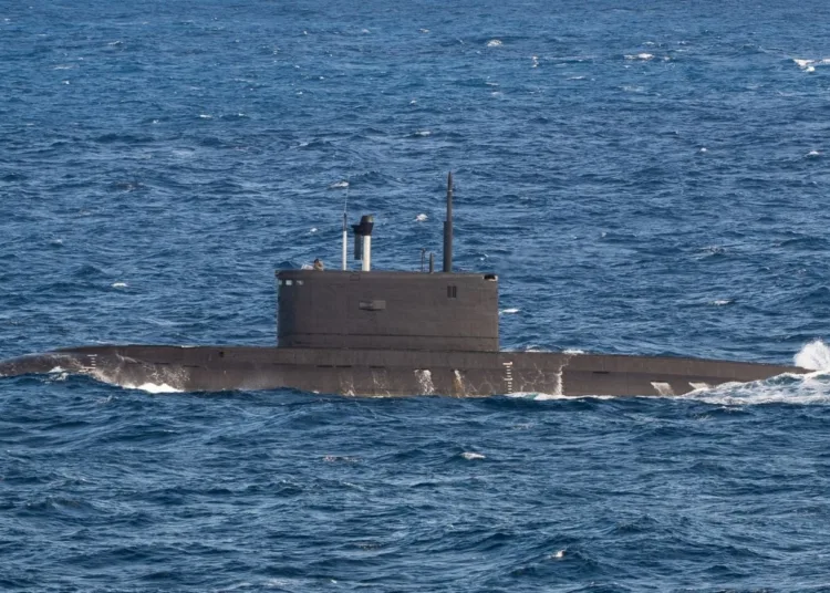 El Novorossiysk, aquí frente a las costas francesas en 2022 durante un tránsito anterior entre Rusia y el Mediterráneo. Royal Navy