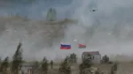 Banderas de Rusia y Bielorrusia ondean en un campo de entrenamiento durante las maniobras militares conjuntas Rusia-Bielorrusia "Zapad-2025" cerca de Borisov, Bielorrusia, 15 de septiembre de 2025. REUTERS/Ramil Sitdikov