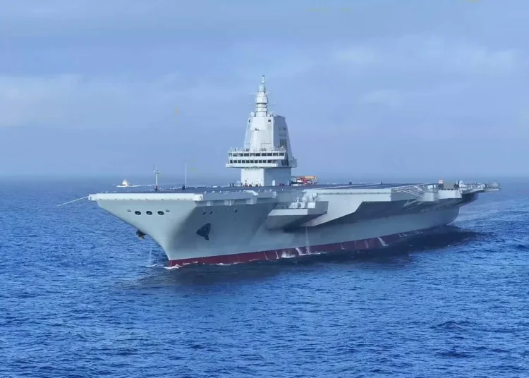 Como modifica el balance militar en el Indo Pacífico la puesta en servicio del portaviones chino Fujian / Crédito: Chinese MoD