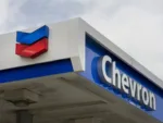Chevron mantiene envíos limitados hacia Estados Unidos bajo la autorización otorgada en julio por la administración Trump, con un volumen de 108.000 barriles diarios. Créditos: Getty