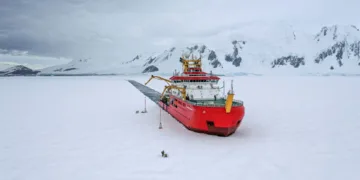 RRS Sir David Attenborough. Crédito: Sky News