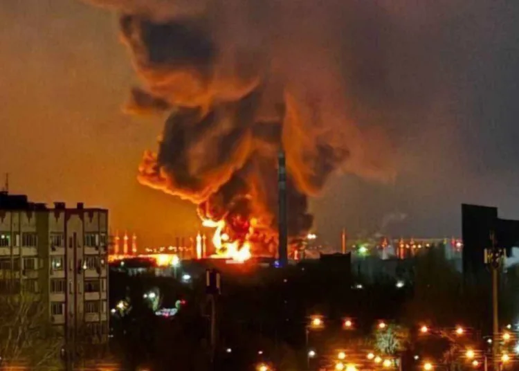 Los bombardeos en infraestructura energética se multiplican en el conflicto entre Rusia y Ucrania / Créditos: archivo