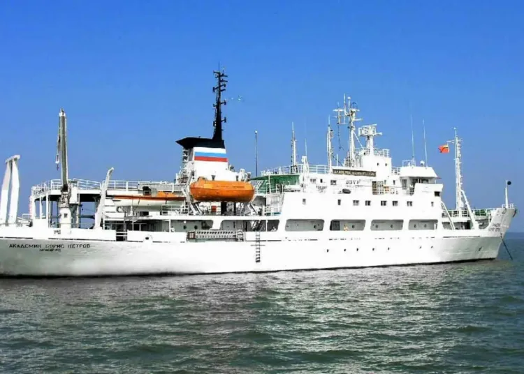 El Akademik Boris Petrov es oficialmente un barco de investigación que opera para la Academia de Ciencias de Rusia, pero se cree que se utiliza con fines de inteligencia. Foto: ocean.ru