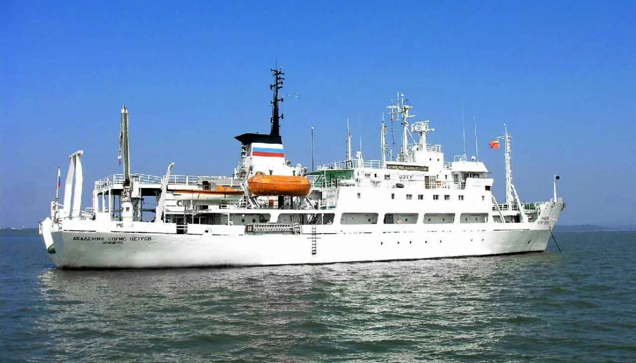 Alemania denuncia que los barcos espías de rusia monitorearon los ejercicios militares de la armada en el Ártico