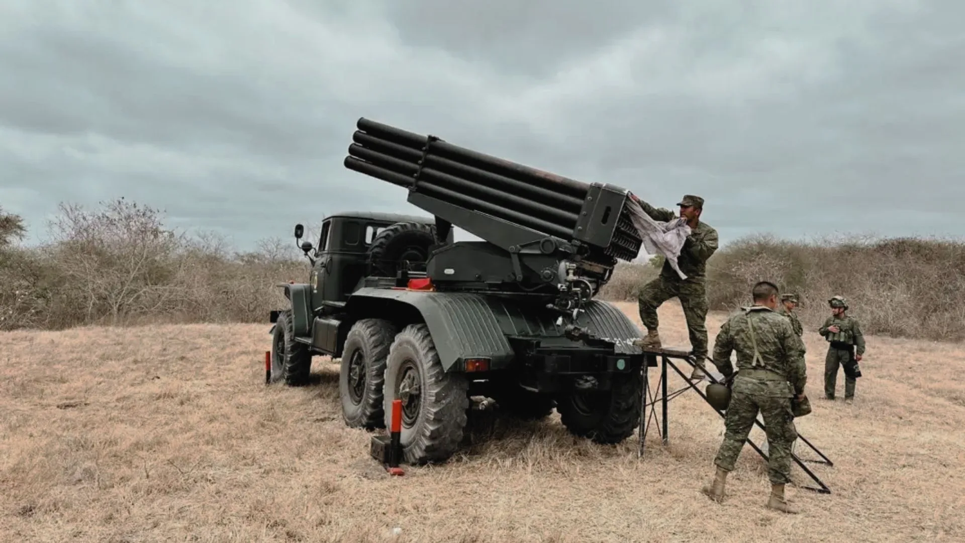 Crece la tensión en Ecuador tras ataques del Ejército a Buenos Aires
