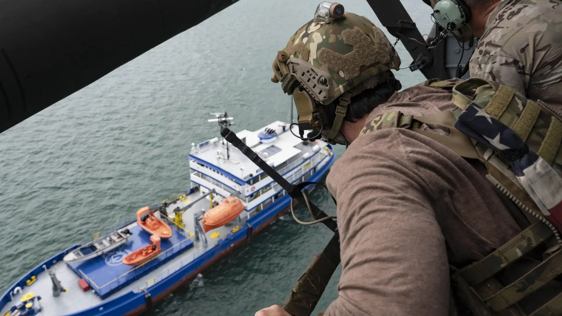 Cómo Estados Unidos atacó una supuesta narcolancha frente a la costa de Colombia