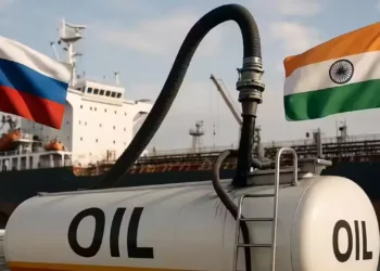 India es el tercer país importador y consumidor de petróleo del mundo y depende en gran medida del suministro exterior. (Imagen AI)