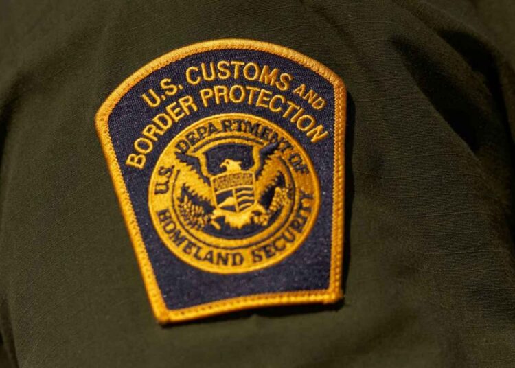 Estados Unidos prohíbe la entrada al país de los ciudadanos de 19 países / Créditos: ALLISON DINNER/AFP/AFP via Getty Images