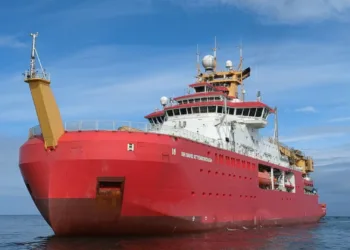 RRS Sir David Attenborough (7)