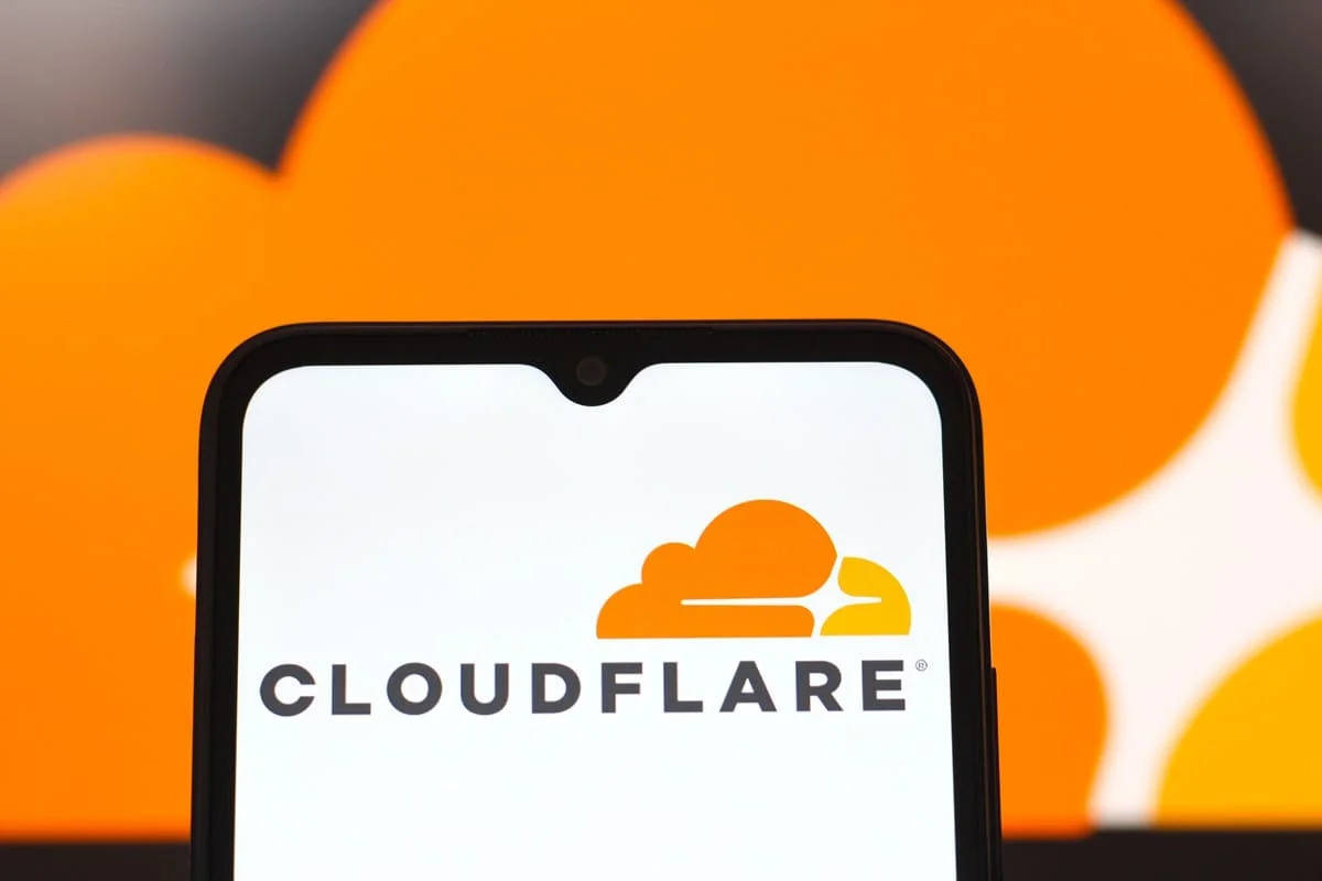 Cloudflare registra una interrupción global del servicio mientras sitios de alto tráfico reportan errores