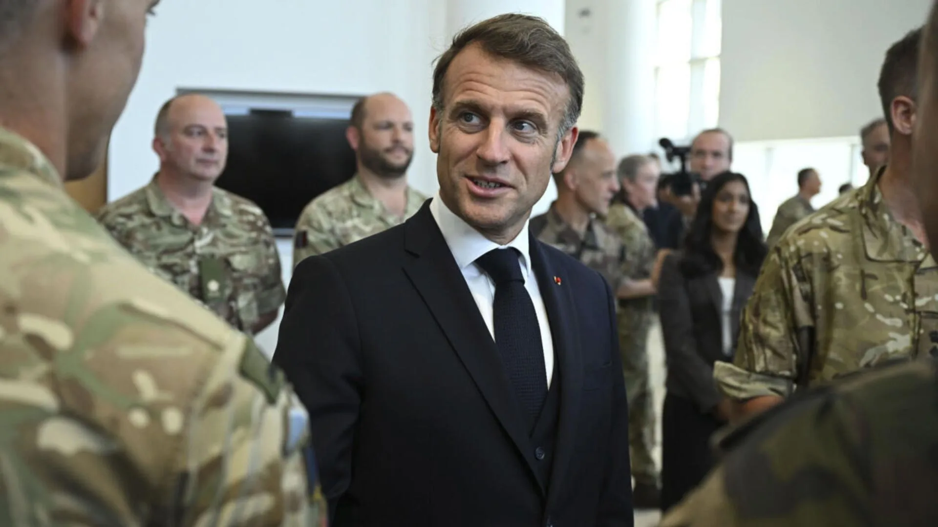Macron promete que no habrá envío de soldados a Ucrania y anuncia un nuevo servicio militar para reforzar al Ejército