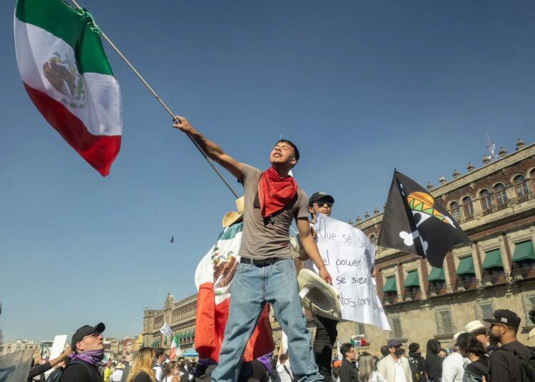 Marcha de la llamada Generación Z del 15 noviembre en el Zócalo de la Ciudad de México.EVA FONSECA/AFP via Getty Images