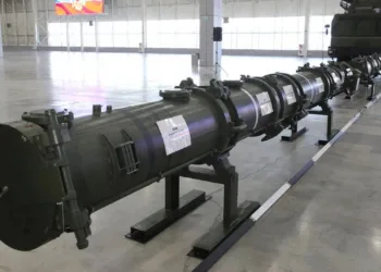 Los componentes del sistema de misiles de crucero SSC-8/9M729 se exhiben durante una rueda de prensa organizada por los Ministerios de Defensa y Asuntos Exteriores de Rusia en el Patriot Expocentre, cerca de Moscú, Rusia, el 23 de enero de 2019. REUTERS/Maxim Shemetov/Foto de archivo
