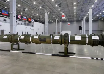 Los componentes del sistema de misiles de crucero SSC-8/9M729 se exhiben durante una rueda de prensa organizada por los Ministerios de Defensa y Asuntos Exteriores de Rusia en el Patriot Expocentre, cerca de Moscú, Rusia, el 23 de enero de 2019. REUTERS/Maxim Shemetov/Foto de archivo