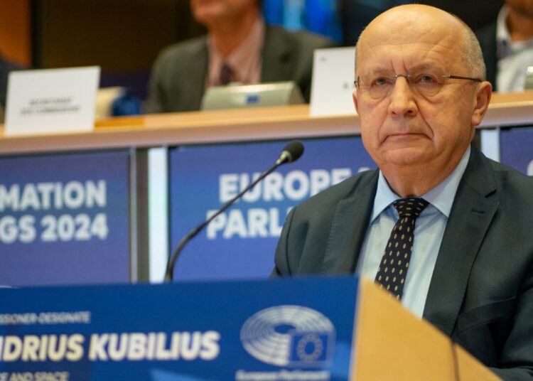 Andrius Kubilius durante la audiencia de confirmación 2024 © Unión Europea, 2024 -