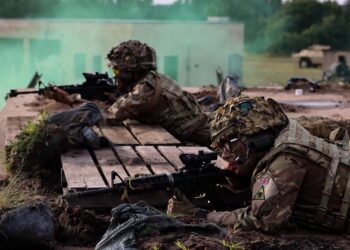 Batallón del Regimiento Real Irlandés en ejercicio. Crédito: Batallón del Regimiento Real Irlandés vía Facebook