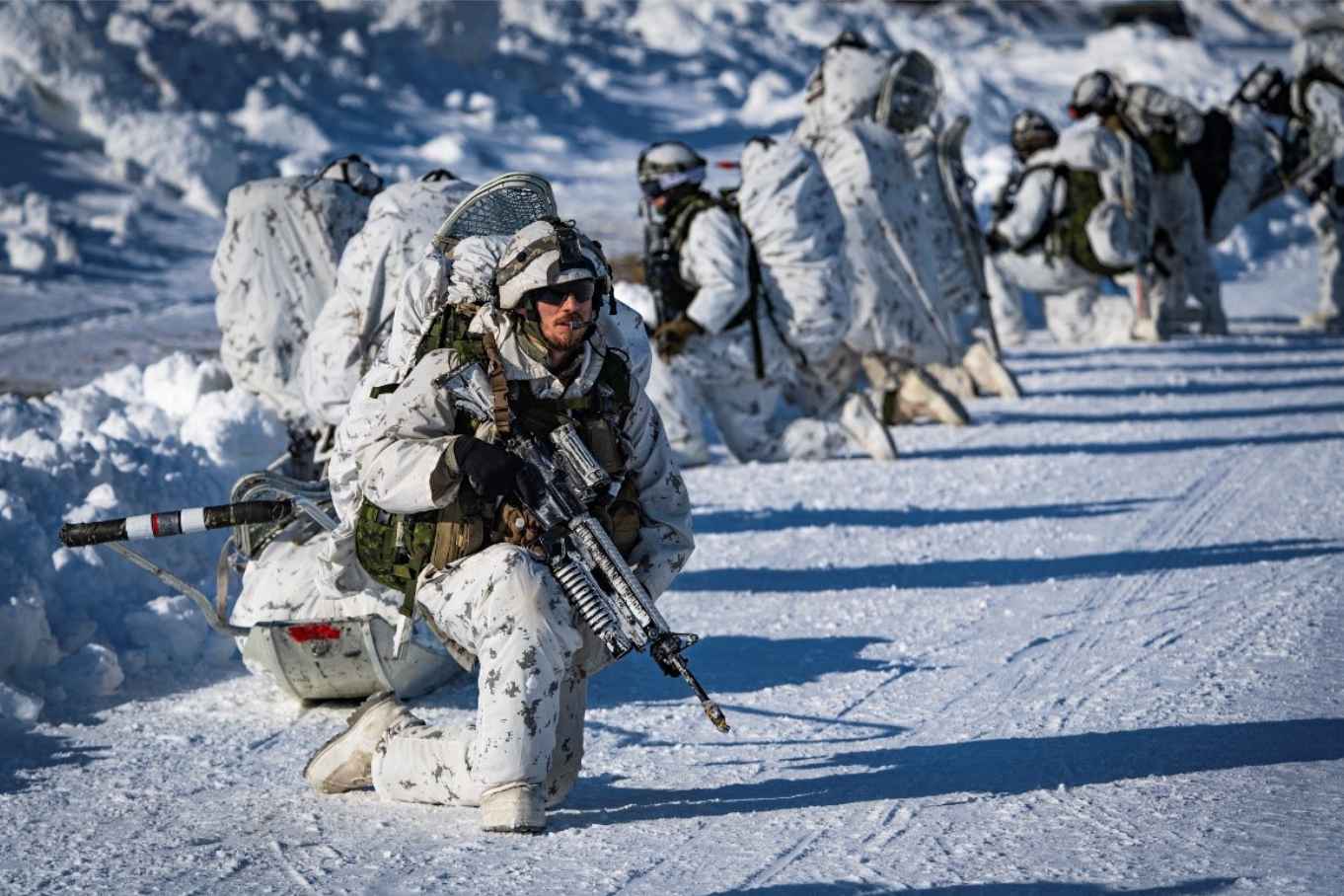 Soldados canadienses en el Ártico