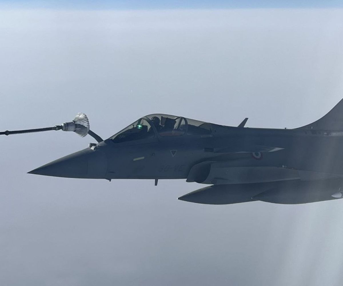F-16 y Rafales belgas realizan una patrulla histórica en el mar Negro Créditos: ragex