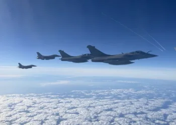 F-16 y Rafales belgas realizan una patrulla histórica en el mar Negro Créditos: ragex